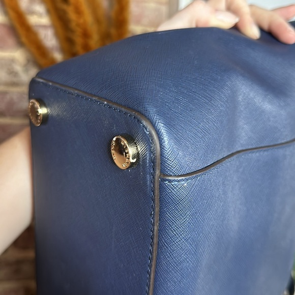 Michael Kors Ciara Navy Tote - Picture 14 of 17
